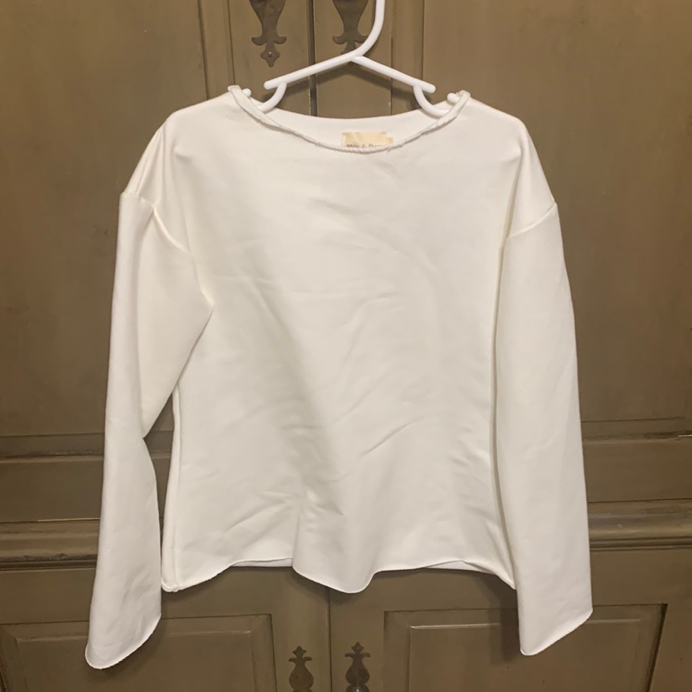 NWOT Max & Dora girls sweatshirt